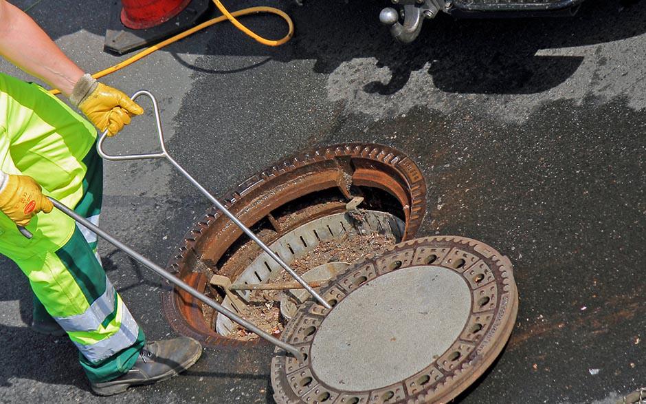 déboucher une canalisation wc Les Mureaux